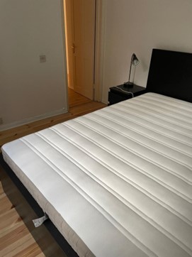 Chambre double lumineuse et agréable